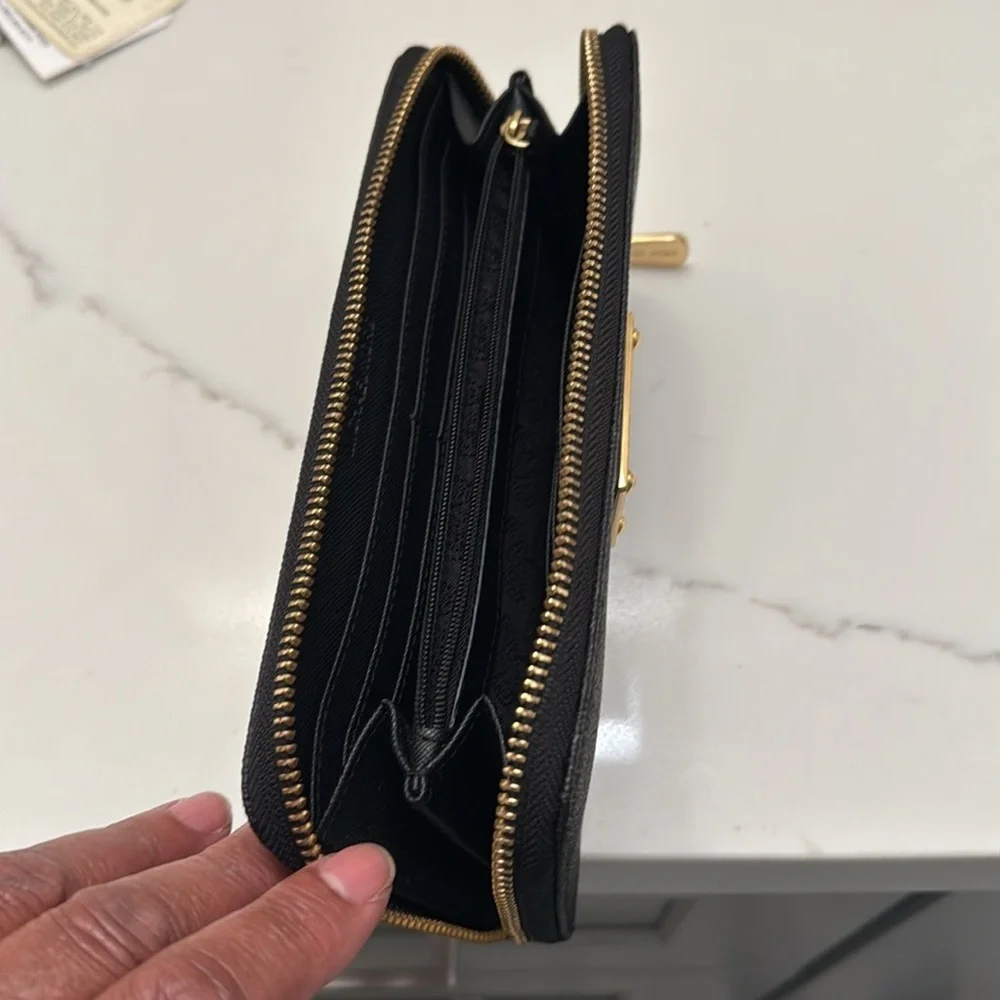 Michael Kors large wallet use a couple of times